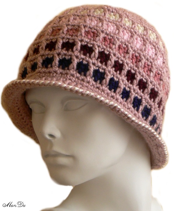 kapelusz szydełkowy różowy oryginalny